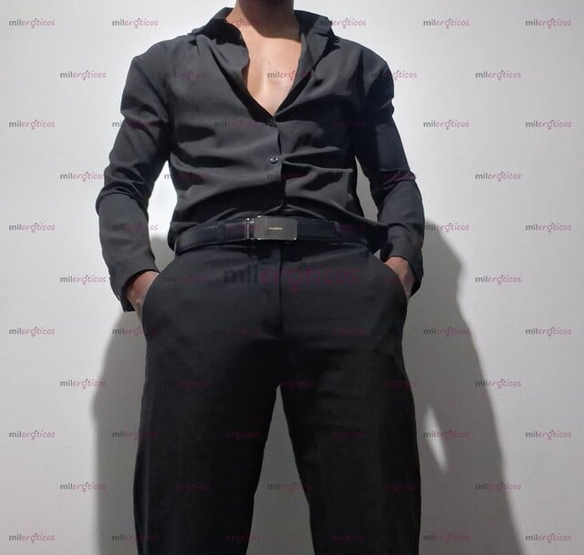FOTOS DE ALTO 1.94 DE ALTURA HETERO DISCRETO VERGA 20CM SOLO ATIENDO A MUJERES