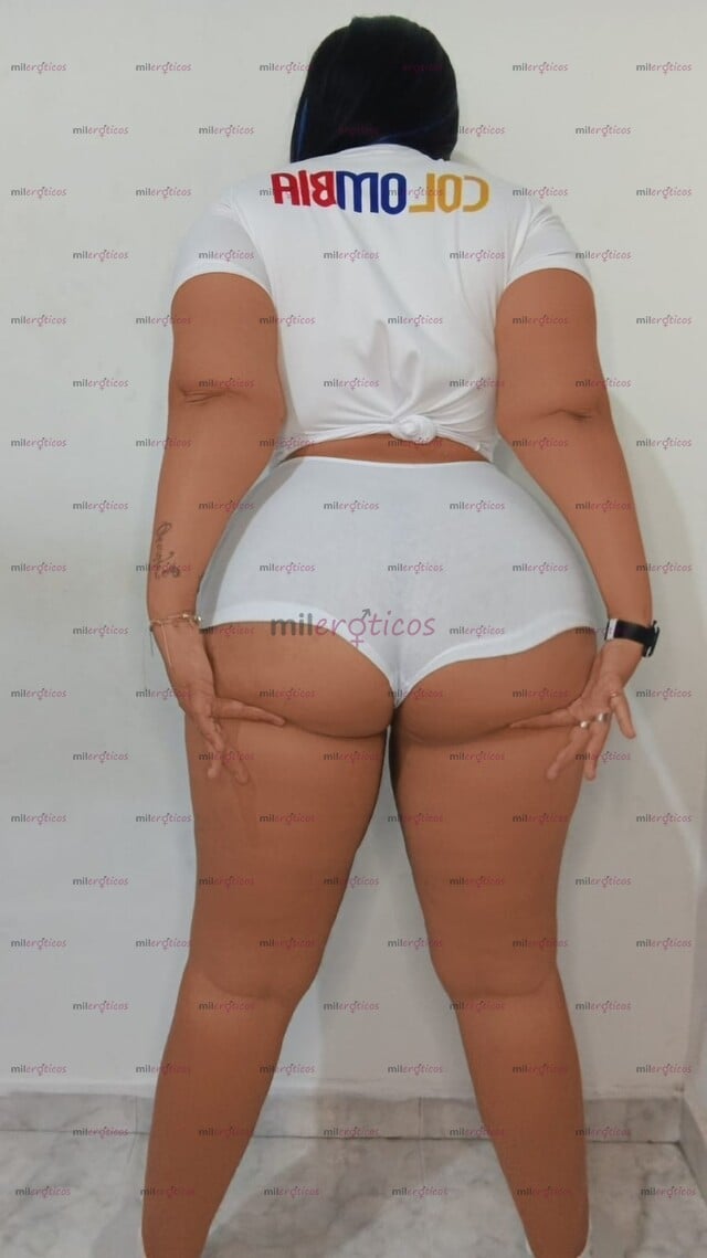 FOTOS DE SEXY MORENA CULONA CON GRANDES TETAS DE INFARTO DESEOSA DE SEXO Y LECHE BIEN HOT