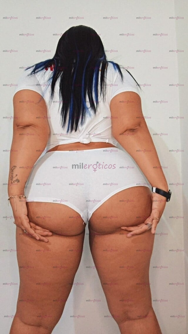 FOTOS DE SEXY MORENA CULONA CON GRANDES TETAS DE INFARTO DESEOSA DE SEXO Y LECHE BIEN HOT