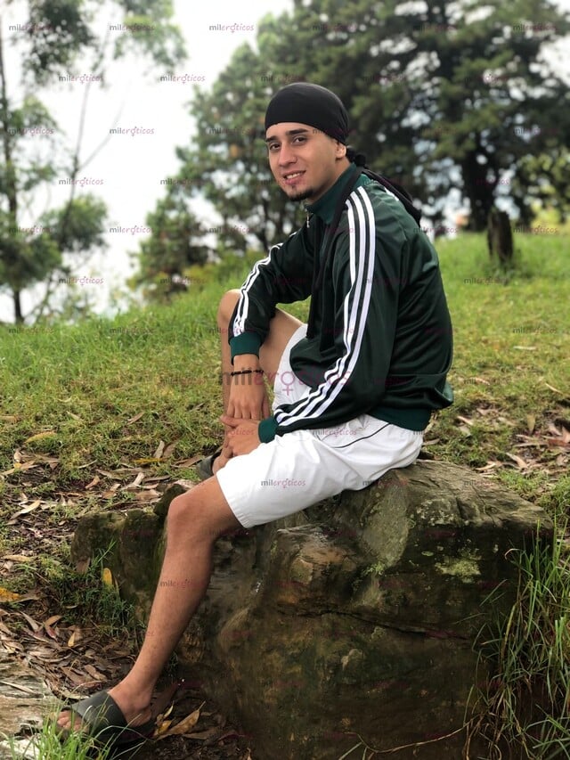 FOTOS DE SOY UN CHICO MUY CALIENTE, MENTE ABIERTA DESCOMPLICADO VERGON CON BUEN CULO