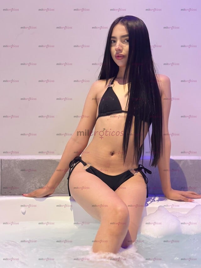 FOTOS DE SIN COMPETENCIA, SOFIA, SÓLO PARA HOMBRES QUE SABEN DE LO BUENO