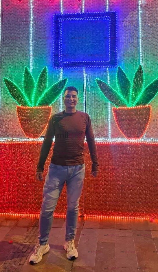 FOTOS DE VERSATIL MACHO AGUANTADOR 26AÑOS................................................