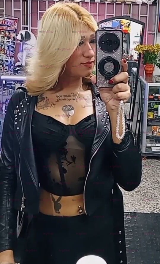 FOTOS DE LINDA FLACA RUBÍA SEXY MUY APASIONADA LISTA PARA COMPLACERTE