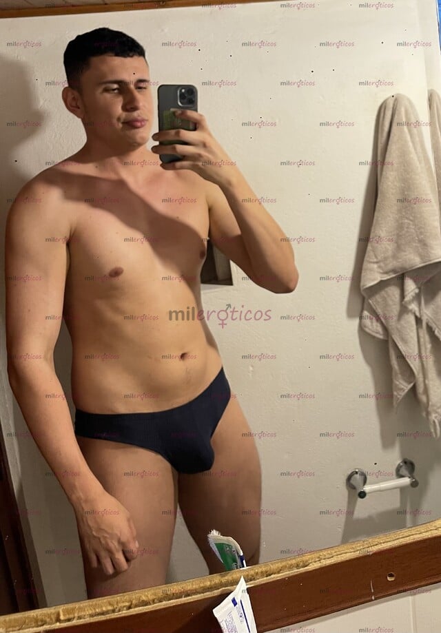 FOTOS DE PAISA VARONIL VERSÁTIL ALTO 1.95 DE ESTATURA SERIO MORBOSO CARIÑOSO Y ASEADO