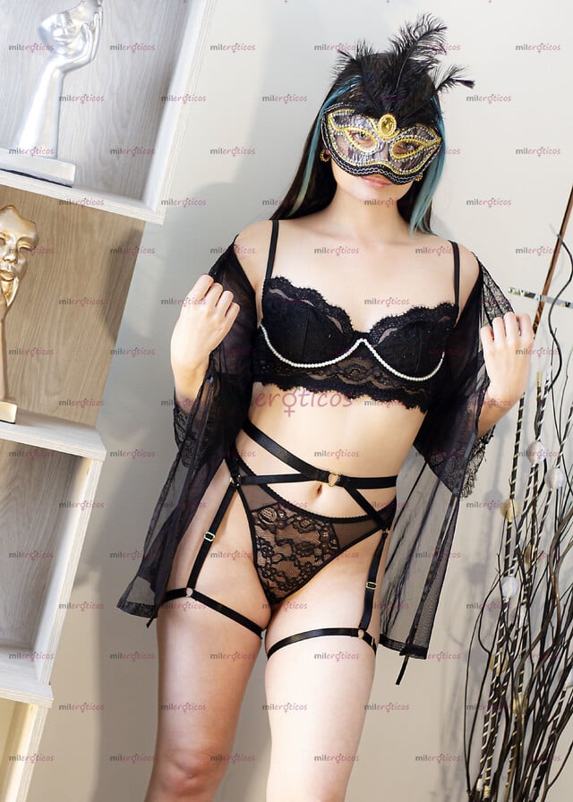 FOTOS DE ISABELLA, LINDA JOVEN PREPAGO DE OJOS VERDES. EROTICASBOGOTA.COM