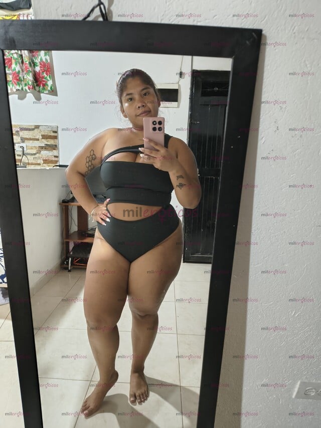 FOTOS DE HERMOSA MUJER MORENA CON RICO CUERPO COMPLACIENTE AMOROSA Y MUY CALIENTE
