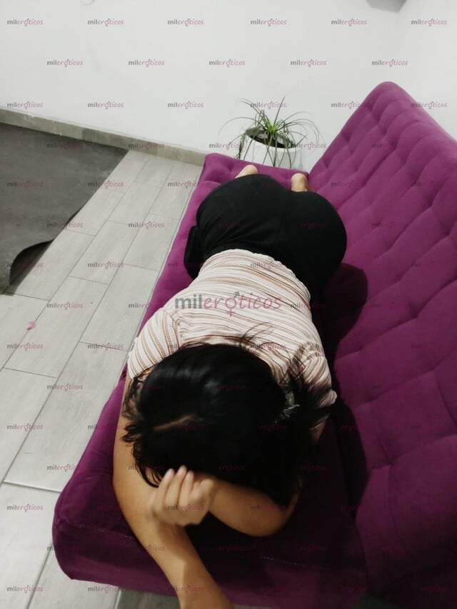 FOTOS DE MAMI BUSCA A SU PAPI COGELON PARA DARLE DURO A NALGONA Y TETONA RICA DE 23 AÑOS