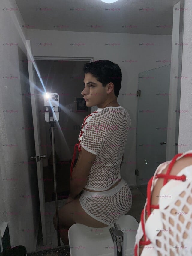 FOTOS DE PASIVO. SUMISO CON GANAS DE LECHE, POCOS DÍAS EN TU CIUDAD.