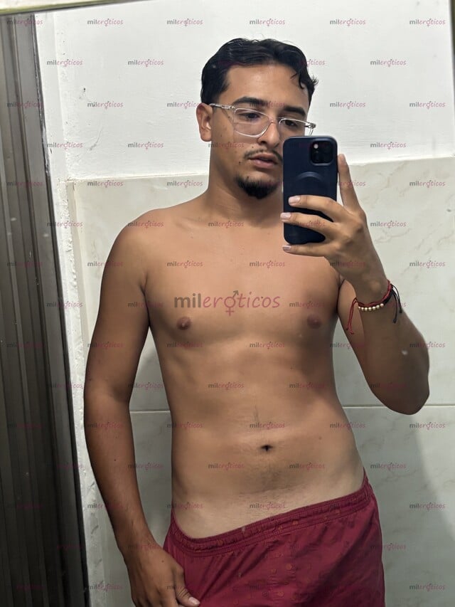FOTOS DE JUAN PAISA, PASIVO VERSÁTIL SERIO, BUEN CULO, 19 CM DE VERGA