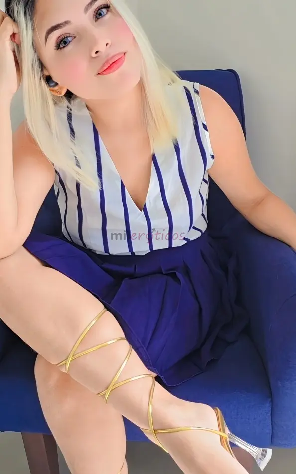 Oii meus principes me chamo sofia lemos sou uma loirinha toda natural com um bumbum lindo pele super macia toda cheirosa e gostosa de apertar nao sou...