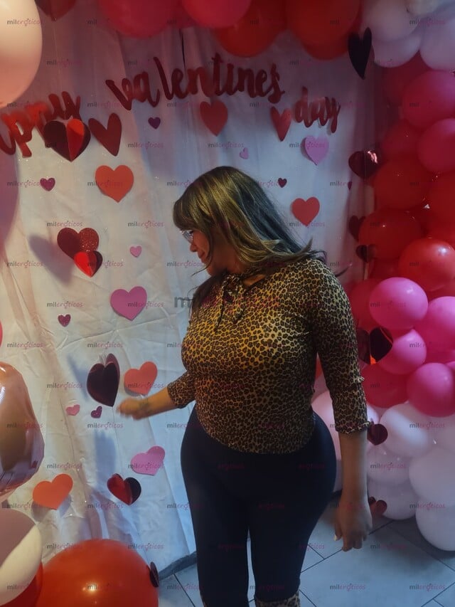 FOTOS DE MUÑEKOTA DE CHOCOLATE DE 169 DE ESTATURA MODELO MAMAZOTA25AÑOS REYNA DEL ANAL