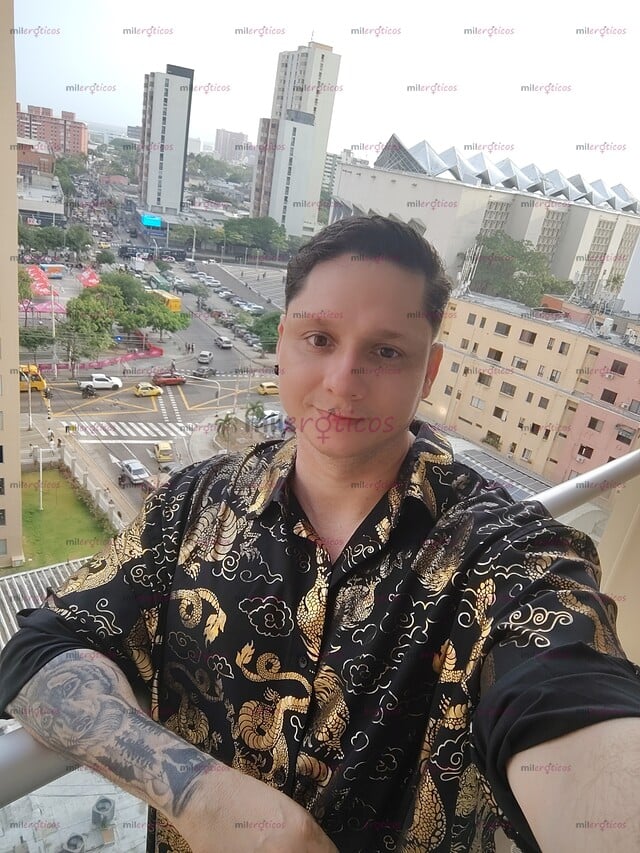 FOTOS DE MASAJISTA HOMBRE CON SEDE PROPIA O ADOMICIIO TERAPIAS Y DEMAS