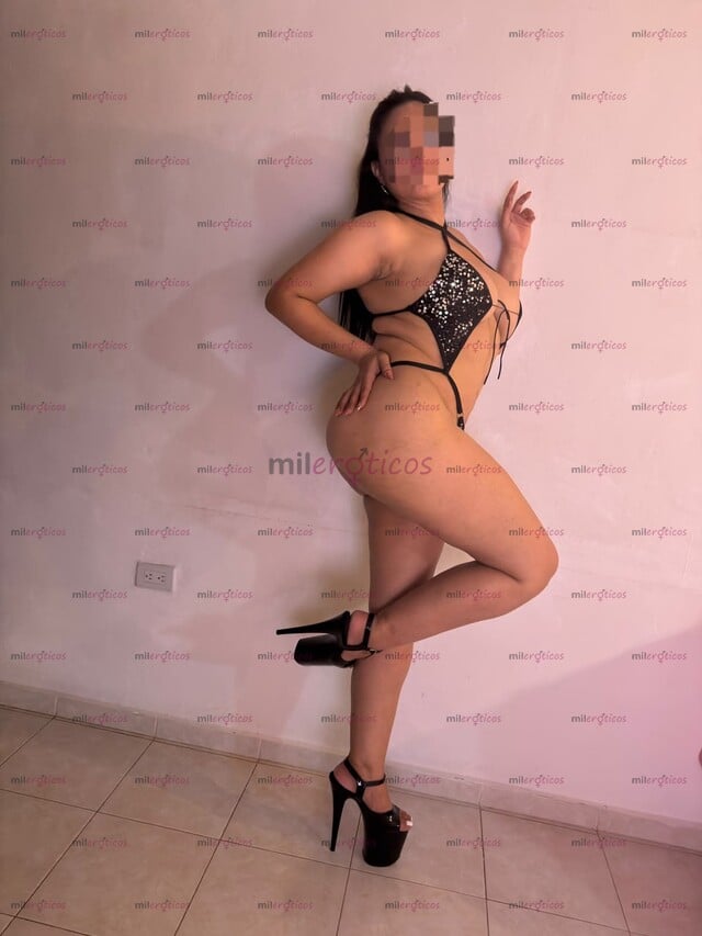 FOTOS DE VOLUPTUOSA PELINEGRA HERMOSA DE PIES A CABEZA CERO PAYASA NUEVA EN MERIDA
