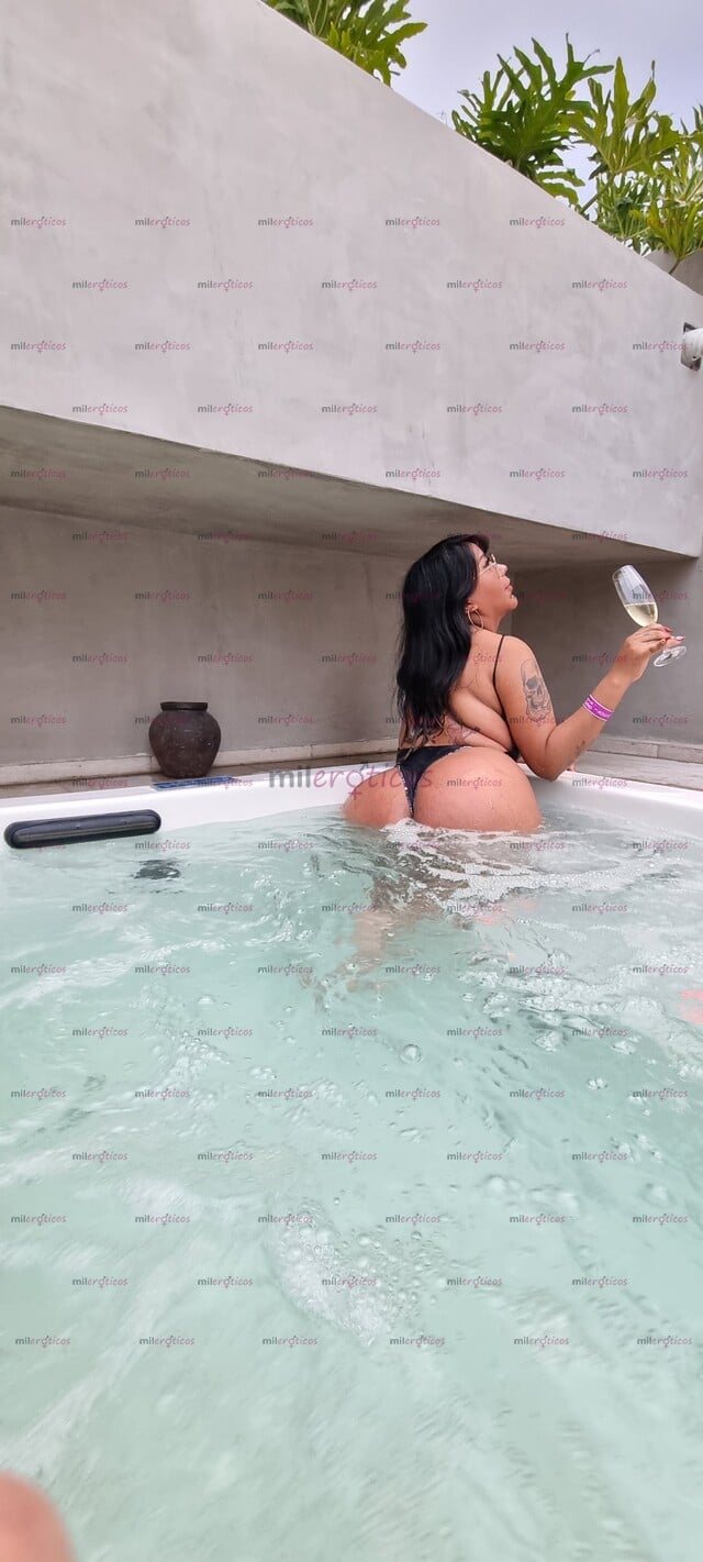 FOTOS DE MUÑEKOTA DE CHOCOLATE DE 169 DE ESTATURA MODELO MAMAZOTA25AÑOS REYNA DEL ANAL