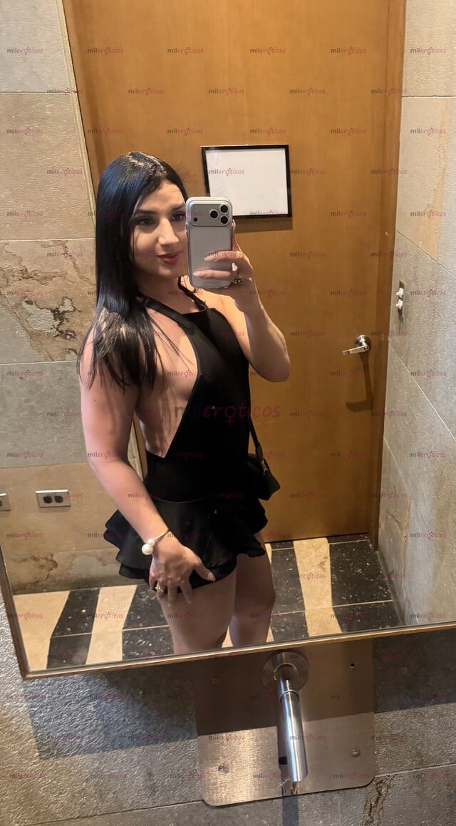 FOTOS DE EXCLUSIVA PASIVA UNIVERSITARIA DE PIEL CANELA PASIÓN Y CUERPO NATURAL DELICIOSO