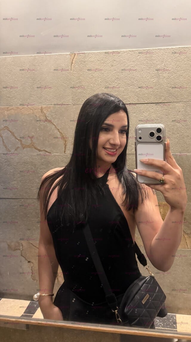 FOTOS DE EXCLUSIVA PASIVA UNIVERSITARIA DE PIEL CANELA PASIÓN Y CUERPO NATURAL DELICIOSO