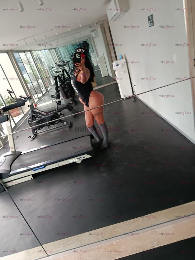 FOTOS DE MUÑEKOTA DE CHOCOLATE DE 169 DE ESTATURA MODELO MAMAZOTA25AÑOS REYNA DEL ANAL