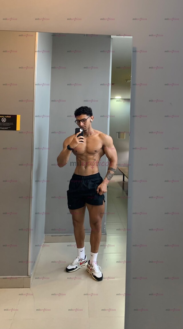 FOTOS DE GABRIEL JOVEN HETERO ATLETICO VERGON 21CM DE PLACER