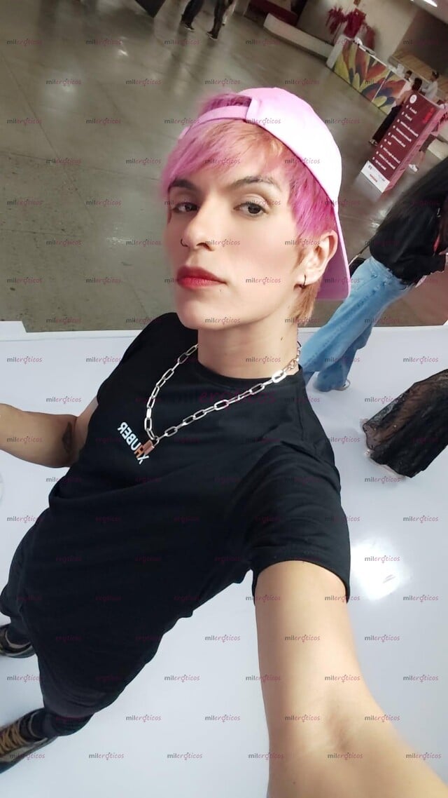 FOTOS DE JOVEN GAY COMPLACIENTE DISPUESTO A DARTE SEXO A CAMBIO DE $