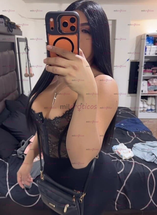 FOTOS DE VEN PAPI Y DALE CANDELA A ESTE CULITO AGUANTADOR NINFÓMANA DEPRAVADA...