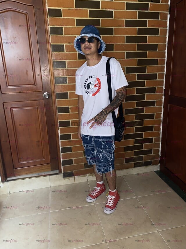 FOTOS DE CHICO JOVEN APUESTO Y DIVERTIDO LISTO PARA COMPLACERTE