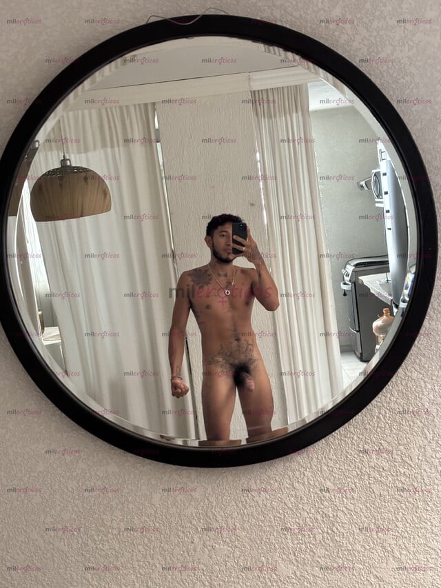 FOTOS DE JOVEN MORENO GUAPO Y VERGON LISTO PARA DARTE TU RATO DE SATISFACCIÓN