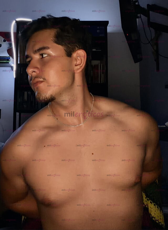 FOTOS DE ESTUDIANTE CALIENTE, SUMISO, LISTO PARA COMPLACER