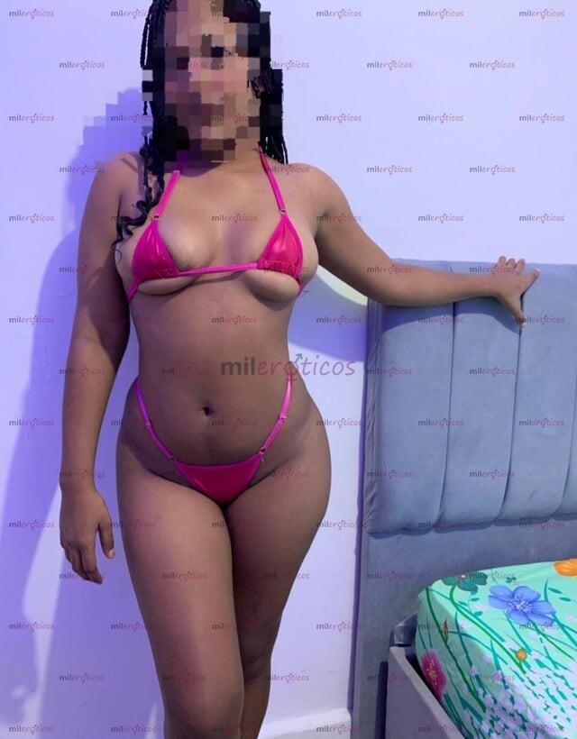 FOTOS DE SHANTAL MORENA RICA CON TETAS CARGADAS DE LECHE PARA QUE TE PEGUES COMO TERNERIT