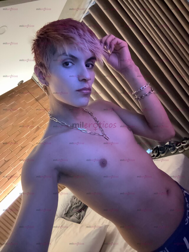 FOTOS DE JOVEN GAY COMPLACIENTE DISPUESTO A DARTE SEXO A CAMBIO DE $