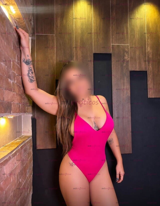 FOTOS DE RUBIA , LINDA , SENSUAL Y MUY COMPLACIENTE