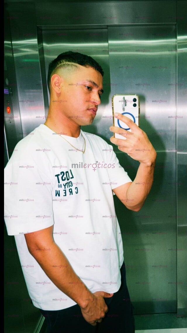 FOTOS DE DISPONIBLE ACOMPAÑANTE MASCULINO DISCRETO Y EDUCADO