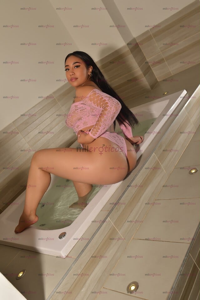 FOTOS DE NUEVA POR AQUÍ RICA CULONA LISTA PARA PASARLA RICO CONTIGO AMOR