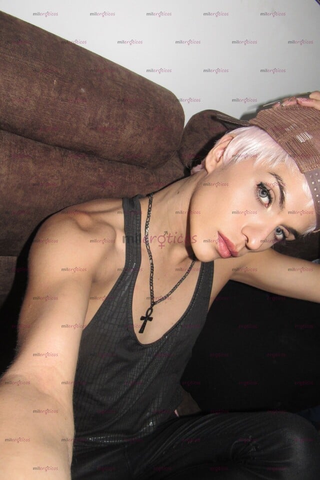FOTOS DE JOVEN GAY COMPLACIENTE DISPUESTO A DARTE SEXO A CAMBIO DE $