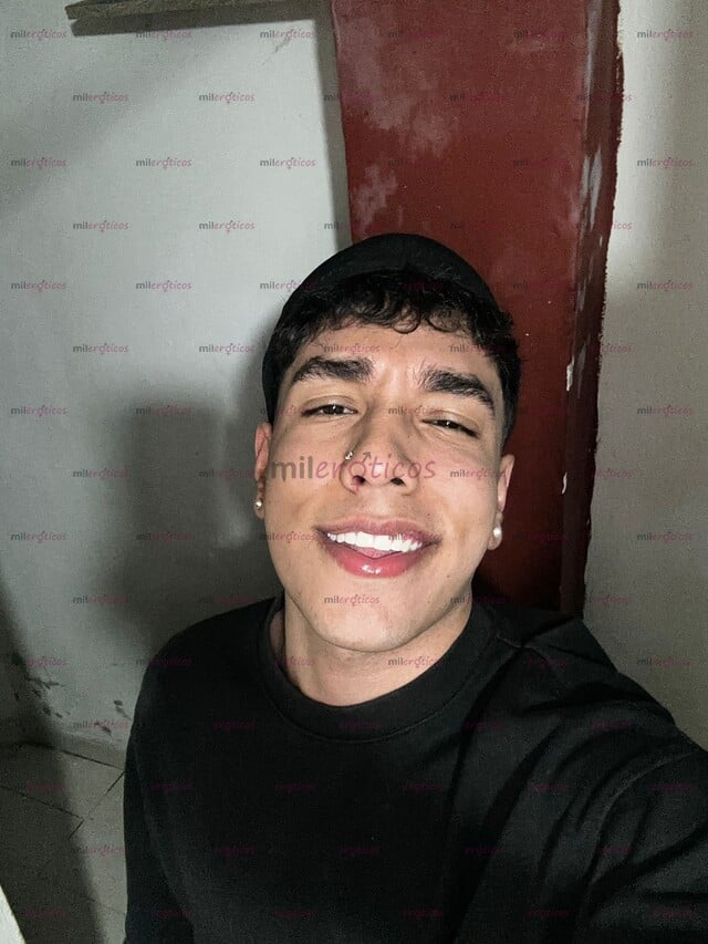 FOTOS DE HOMBRE ARRECHO CON GANAS DE LLENARTE DE LECHE