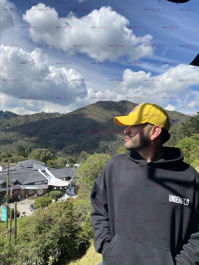 FOTOS DE JOVEN ATRACTIVO, EDUCADO Y DE EXCELENTE PRESENTACIÓN.