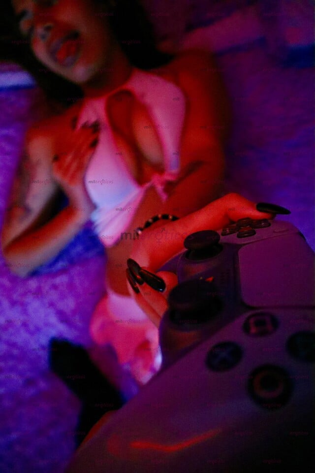 FOTOS DE SEXY BOM BOM DELGADA DE SENOS RICOS PARA COMPLACERTE