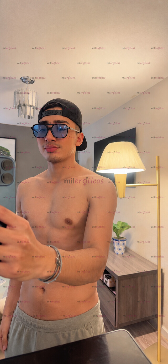 FOTOS DE CHICO INT PASIVO, AMABLE, DISCRETO Y DE BUENA CONVERSACIÓN
