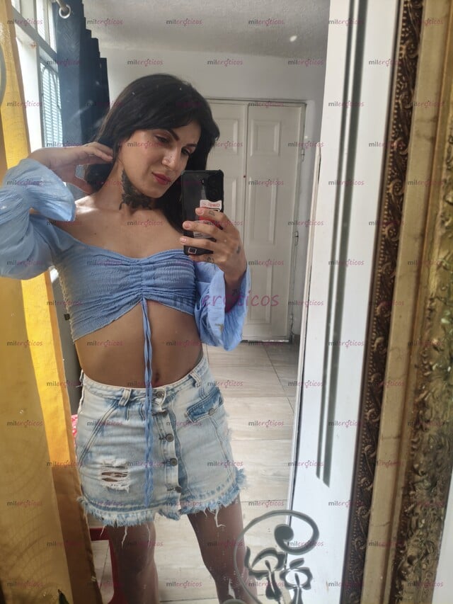 FOTOS DE TRANS SUPER DOTADA Y ARRECHA CON GANAS DE CHUPAR