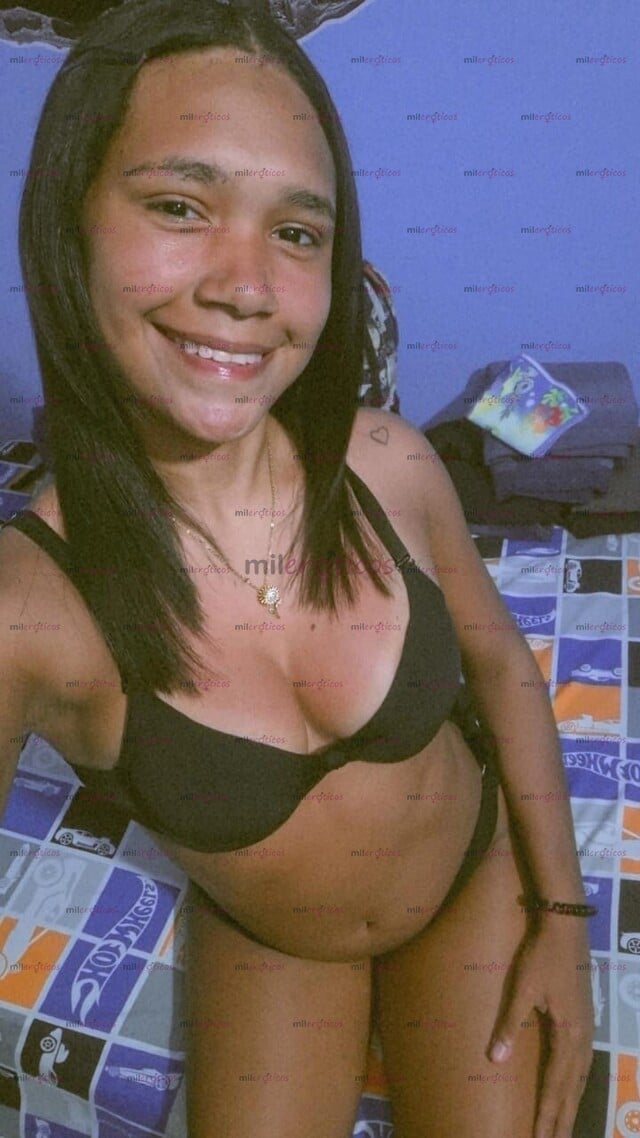 FOTOS DE SUPERPROMO 8 MIL CON MORENITA CALIENTE, JOVENCITA ADICTA A LAS VERGAS, VEN AMOR