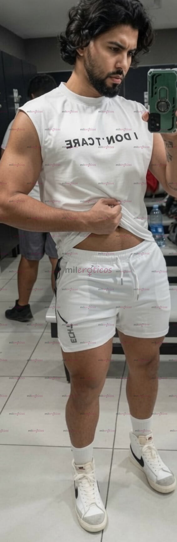 FOTOS DE JOVEN ATRACTIVO ACTIVO 100% VARONIL DE PASO POR CANCÚN