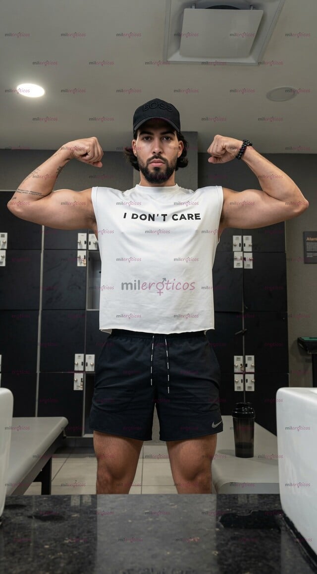 FOTOS DE JOVEN ATRACTIVO ACTIVO 100% VARONIL DE PASO POR CANCÚN