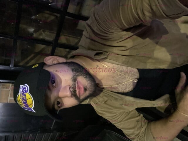 FOTOS DE VERSATIL VARONIL ,BUEN PORTE ,DISCRECIÓN Y SERIEDAD