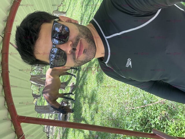 FOTOS DE VERSATIL VARONIL ,BUEN PORTE ,DISCRECIÓN Y SERIEDAD