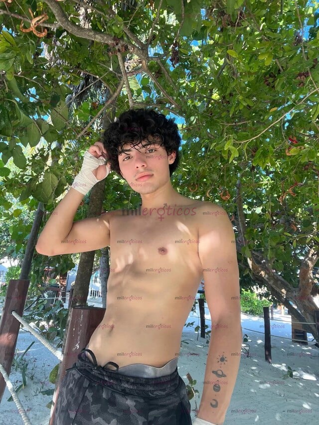 FOTOS DE TWINK VERGON INTER CON CULO ROSITA DISPONIBLE Y DISCRETO