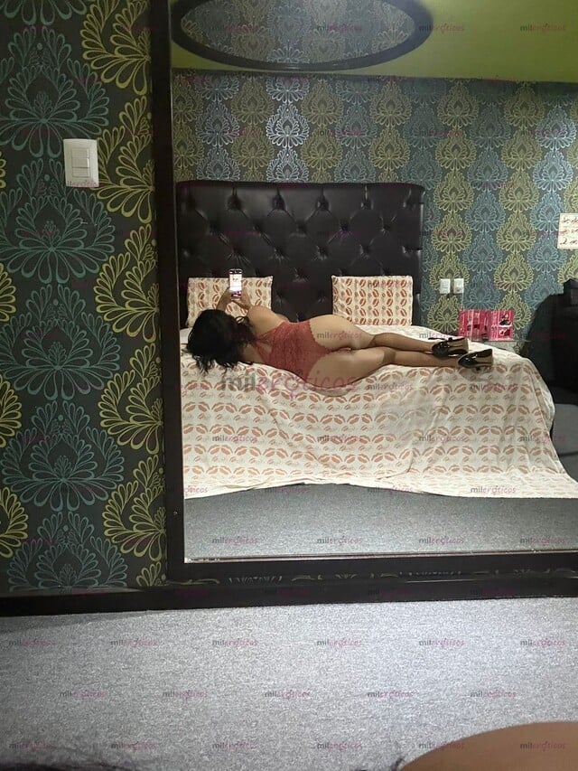 FOTOS DE REBECCA, SENSUALIDAD Y CLASE EN UNA SOLA MUJER, UN ENCANTO QUE CAUTIVA