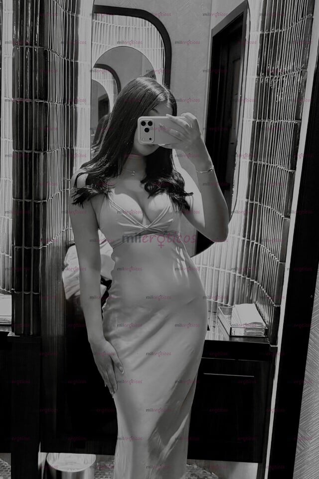 FOTOS DE VALENTINA NUEVA 19 AÑOS ALTA DELGADA PIEL CLARA