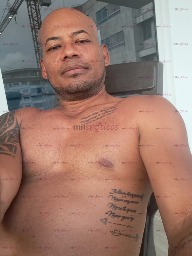 FOTOS DE PRETO SERVICIO A DAMAS EL SERVICIO GARANTISADO MORENO SABROSO OJO SOLO MUJERES