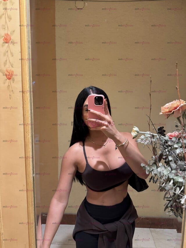 FOTOS DE POCOS DÍAS FLAQUITA NALGONA TETONA DOTADA Y BIEN APRETADITA