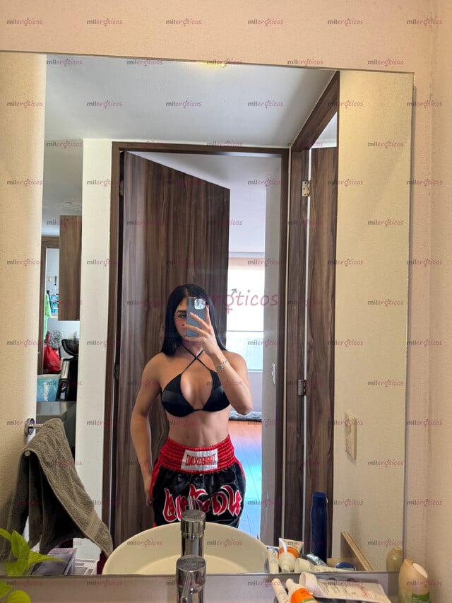 FOTOS DE POCOS DÍAS FLAQUITA NALGONA TETONA DOTADA Y BIEN APRETADITA