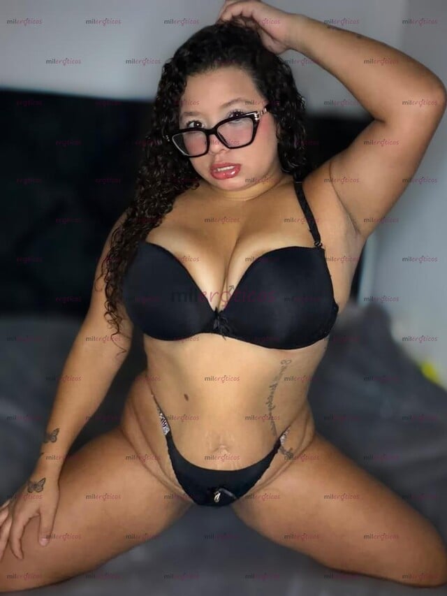 FOTOS DE 3MIN X 5MIL: TE GUSTAN CHIQUITAS Y PERRITAS? DIOSA DE LOS FETICHES Y SQUIRT